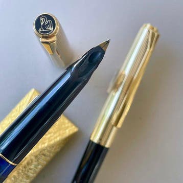 Pelikan - Pelikan set P30 fountain pen and K30 pencil black, Verzamelen, Nieuw