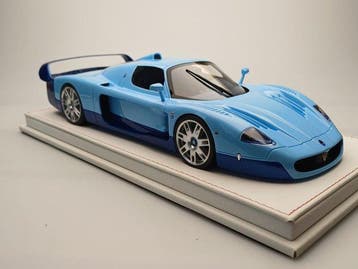 GL Model 1:18 - Modelauto - Maserati MC12 - GT1 Lichtblauw /, Nieuw