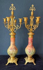 Kandelaar (2) - Brons, Porselein - H. 67.5 cm, Antiek en Kunst