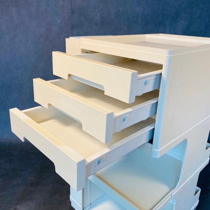 Neolt Polistile - Giovanni Pelis - Trolley - ABS, Antiek en Kunst, Antiek | Meubels | Stoelen en Sofa's