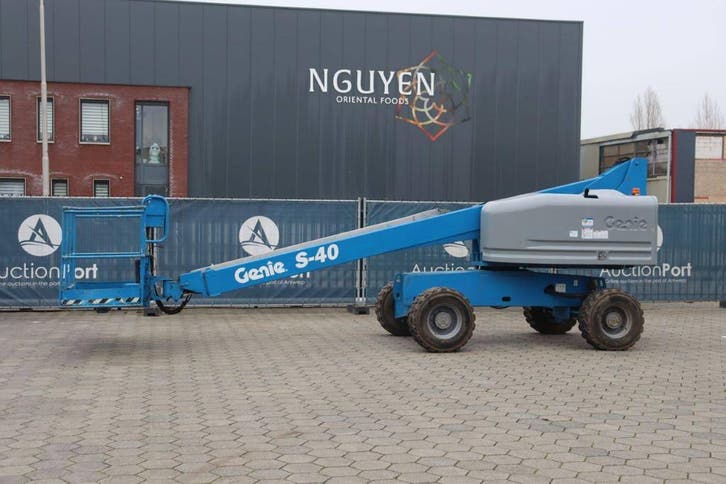 Veiling: Telescoophoogwerker Genie S-40 Diesel 14.19m 2013, Articles professionnels, Machines & Construction | Ascenseurs, Échafaudages & Échelles