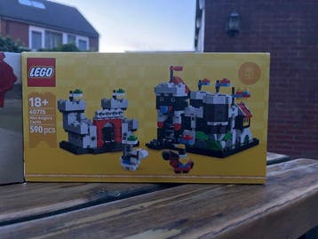 Lego Set - Promotional - Mini Knights Castle; Amelia