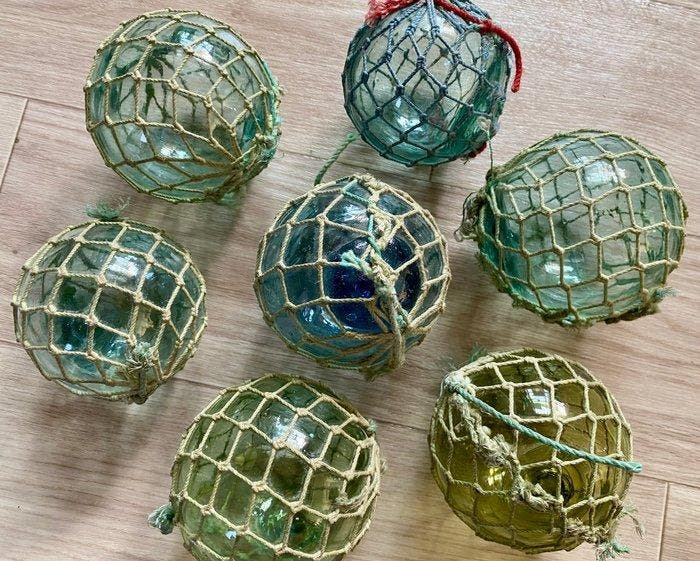 Objets maritimes (7) - Flotteurs de pêche avec filets en, Antiek en Kunst, Curiosa en Brocante