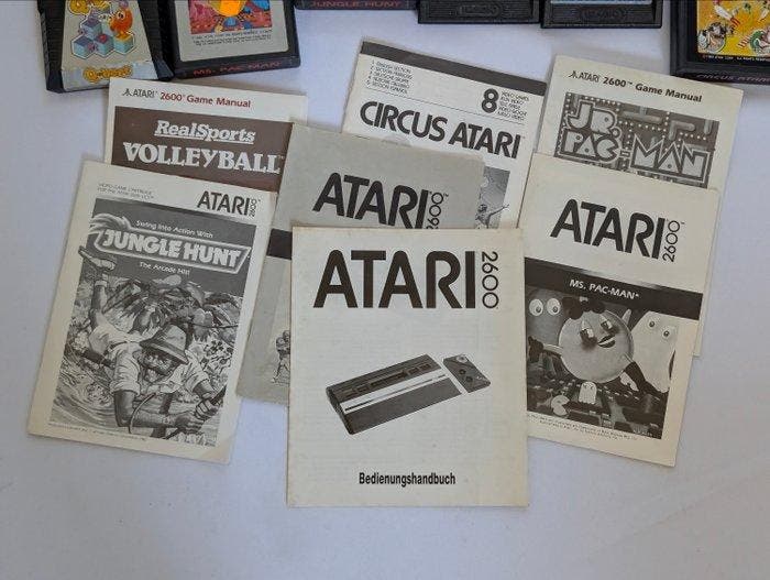 Atari - 2600 VCS - Console Set With Games, Controllers &, Consoles de jeu & Jeux vidéo, Consoles de jeu | Accessoires Autre