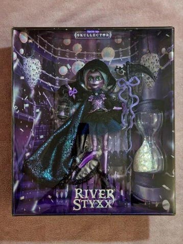Mattel - Poupée Monster High Skullector River Styxx Doll -