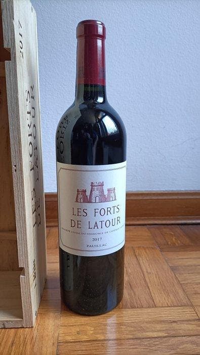2017 Château Latour, Les Forts de Latour - Pauillac - 1, Verzamelen, Wijnen