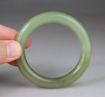 Chinees armband - lichtgroene kleur - Pierre heeft Jade, Antiek en Kunst