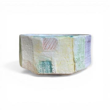 Yura Rieko – Chawan facetté (bol à thé) avec émaux patchwork