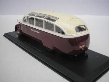 AutoCult 1:43 - Modelauto - Mercedes Benz Lo 3100 Bus, Nieuw