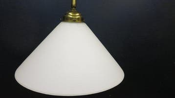 Plafondlamp - Gelakt messing, Opaline glas