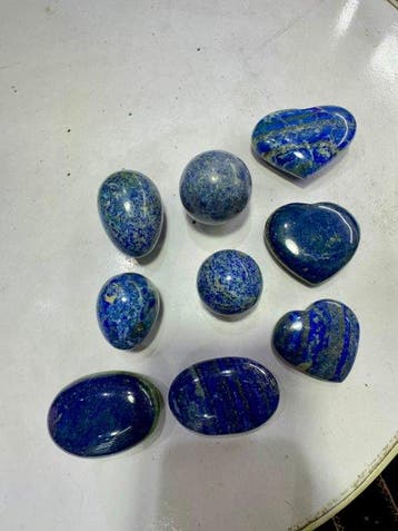 lapis lazuli en azuriet bol hartmassage en eieren