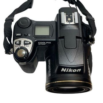 Nikon COOLPIX 5700 – Compact Digital Camera – Tested &