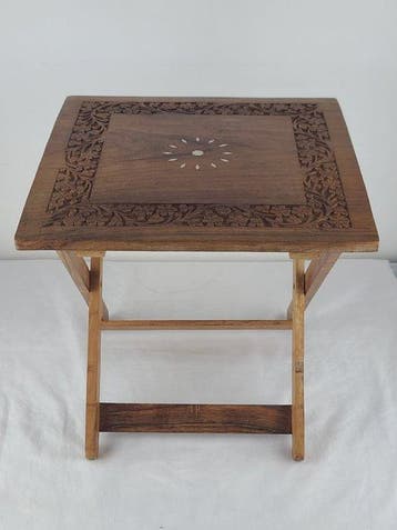 Bijzettafel - Hout - Fijn gebeeldhouwd