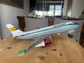 Toy Nomura - Avion de tourisme - Boeing 737 Lufthansa