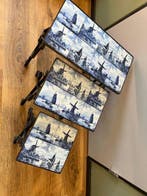 Set bijzettafels - Gietijzer - Drie vintage nesttafels,