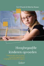 Hoogbegaafde kinderen opvoeden 9789044126471 Carl Dhondt, Verzenden, Gelezen, Carl D'hondt