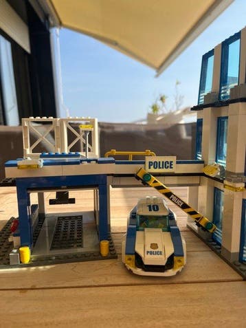 Lego Set - 60141 - City - Police Station, Nieuw