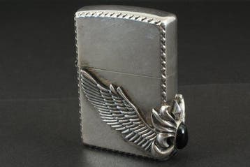 Zippo - wing motif black cabochon - Zakaansteker - Metaal