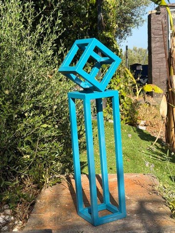 Ana Lucia B.M - Sculpture Indoor - L - No Reserve