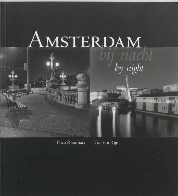 Amsterdam bij nacht 9789053661055 T. van Rijn, Boeken, Kunst en Cultuur | Fotografie en Design, Gelezen, Verzenden