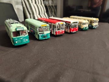 Modeltrans 1:43 - Modelbus (6) - Pegaso 5020 Seida/Berliet, Nieuw