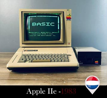 Apple IIe system -1983 - Computer (3) - In vervangende, Nieuw