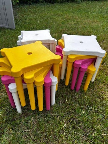 IKEA - Knut and Marianne Hagberg - Chaise (20) - PVC