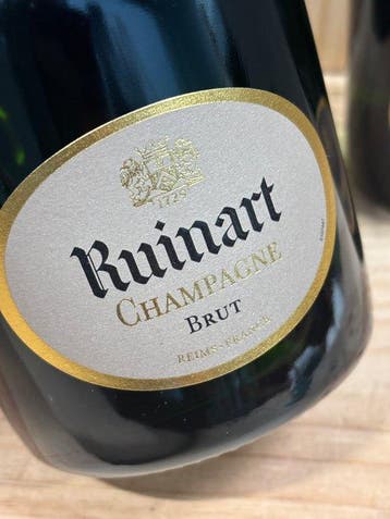 Ruinart, R de Ruinart - Champagne - 3 Bouteilles (0,75 L), Collections, Vins