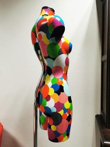 Tamara Assez - Mannequin - Beschilderd vrouwenbuste, Antiek en Kunst