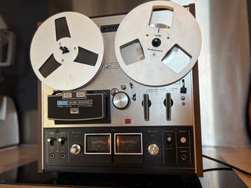 Akai - GX-210D -4-spoor 2-kanaals stereo 3-kop Reel-to-reel