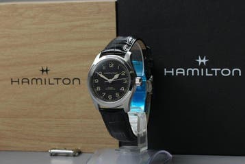 Hamilton - Khaki Field - H704050, H70405730 - Heren - 2025