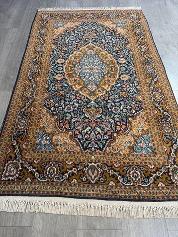 Keshan - Vloerkleed - 177 cm - 107 cm, Nieuw