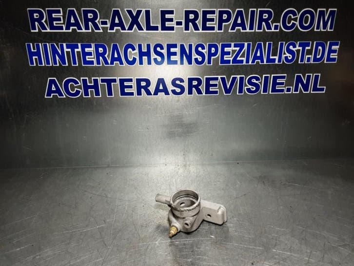 Thermostaathuis Opel CIH nr: 90090448. (motorruimte, Motor), Auto-onderdelen, Motor en Toebehoren, Gebruikt, Opel, Verzenden