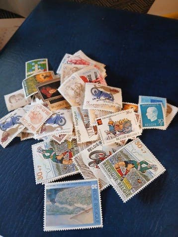 Belgique - Lot de timbres-poste : 300 timbres de 30 francs