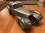 IXO 1:8 - Voiture de sport miniature - Bugatti Type 57C