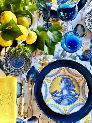 Indrukwekkend tafelkleed met botanische print voor ruime