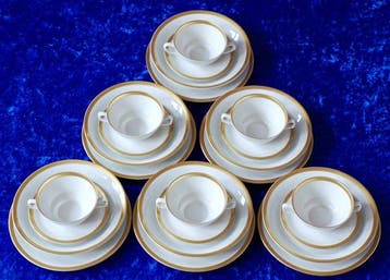 Johann Seltmann Vohenstrauß - Assiette (18) - Porcelaine -