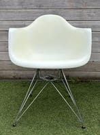 Vitra - Charles & Ray Eames - Fauteuil - DAR - Polypropyleen