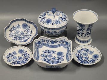 Hutschenreuther Zwiebelmuster Porzellan Set Terrine Vase