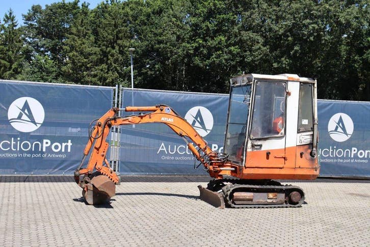 Veiling: Minigraver Atlas R404 Diesel 11.9kW 1992, Zakelijke goederen, Machines en Bouw | Kranen en Graafmachines, Ophalen