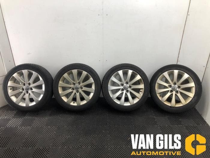 Sportvelgenset + banden Opel Meriva O285300, Auto-onderdelen, Ophanging en Onderstel