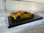 BBR 1:43 - Modelauto - Ferrari SF90 Spider Closed Roof, Nieuw