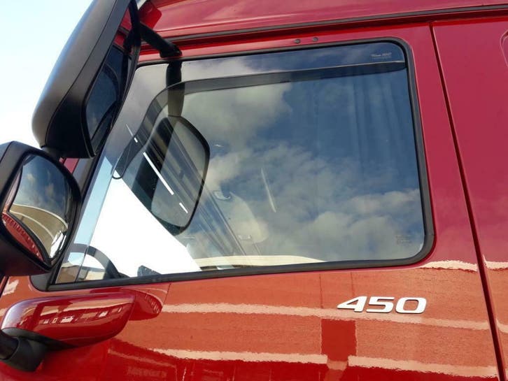 Zijwindschermen visors raamspoilers fenders oa DAF MAN VOLVO, Autos : Pièces & Accessoires, Pièces camion, Enlèvement ou Envoi