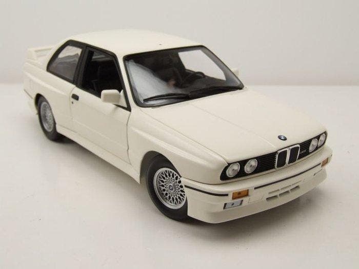 Minichamps 1:18 - Modelauto - BMW E30 M3 - 1987 - Wit, Hobby en Vrije tijd, Modelauto's | 1:5 tot 1:12