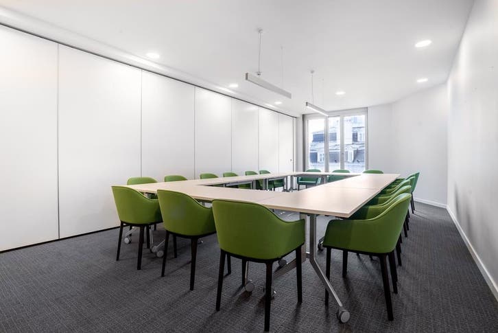 Kantoorruimte voor 10 in Louise Centre, Articles professionnels, Immobilier d'entreprise