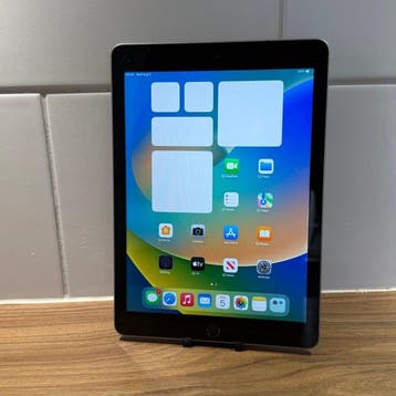 Apple iPad (5th generation) 128GB Wifi - Mobiele telefoon, Nieuw