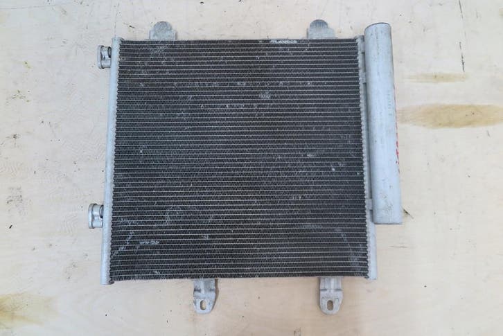 Toyota Aygo II C1 II 108 airconditioning radiator, Autos : Pièces & Accessoires, Climatisation & Chauffage, Envoi
