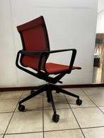 Vitra Physix Rood - Refurbished met 5 jaar garantie!, Verzenden, Zo goed als nieuw, Bureaustoel, Rood