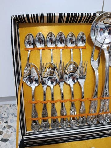 Bestekset voor 12 personen (51) - Verzilverd