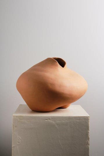 Valentina Cojocaru - Vaas - Aardewerk - Erosie